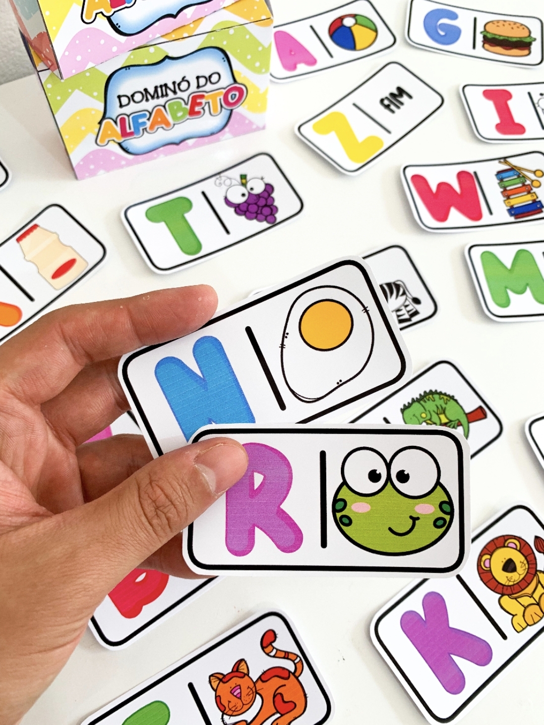 Dominó do Alfabeto
